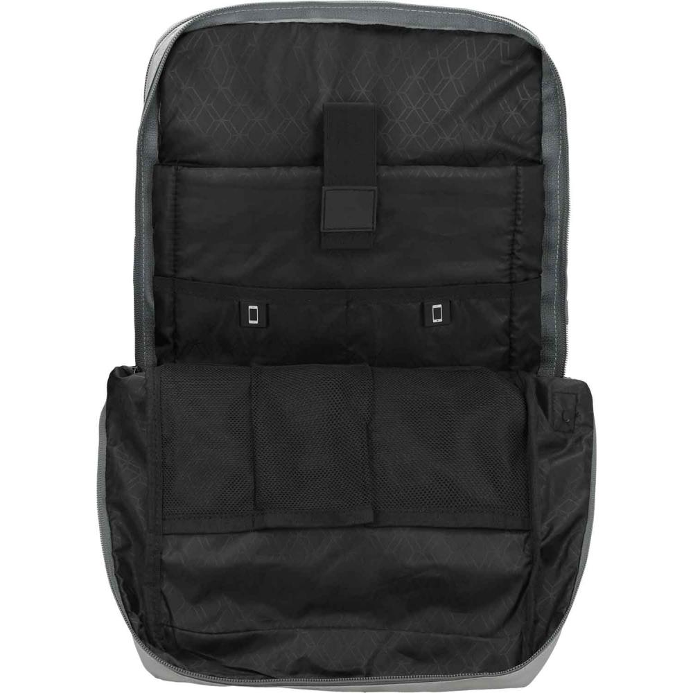 large-4093112-7